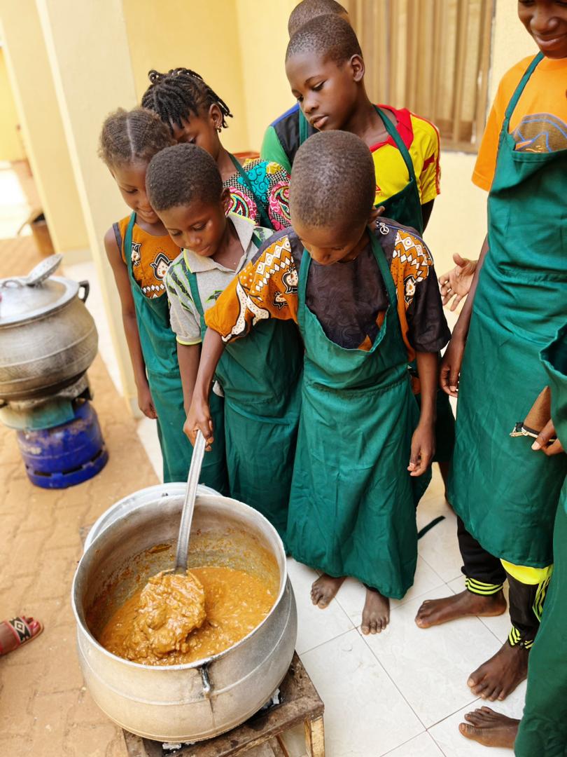 Orphan education programme — Fondation Peniel